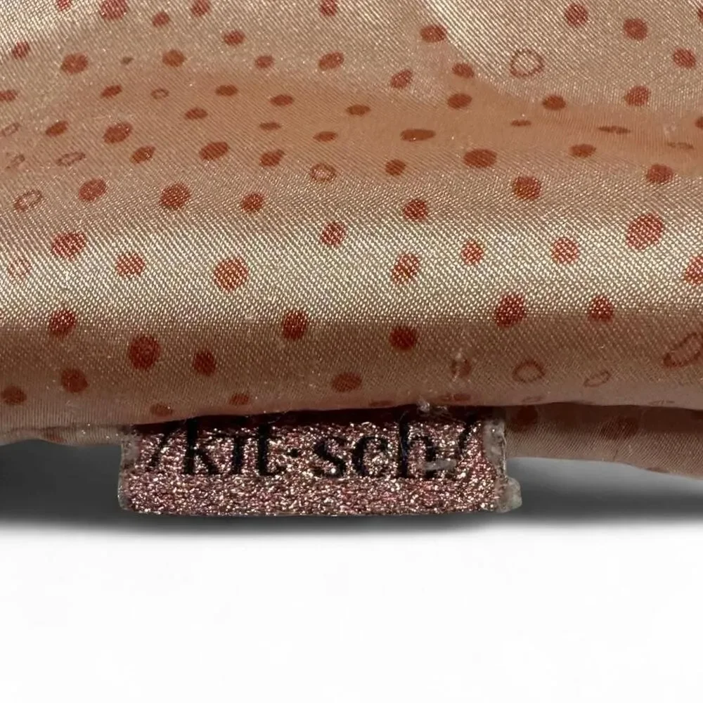 Kitsch Gold and Cream Soft-furnishings-textiles